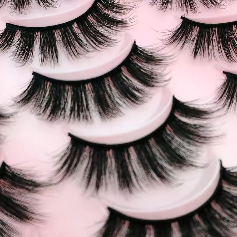 20 Pairs Premium False Eyelashes – Glamorous Look